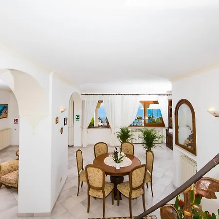Villa Savina - Elegant Family Villa Overlooks Amalfi Coast - Positano Exterior foto